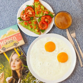 Sunny Eggs & Salad